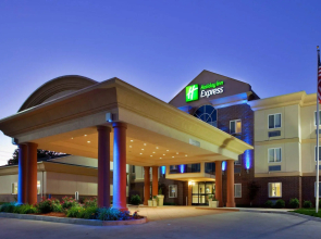 Holiday Inn Express Warrenton by IHG