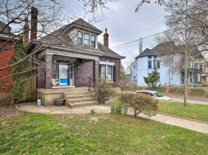 Louisville Home w/ Hot Tub in The Highlands!