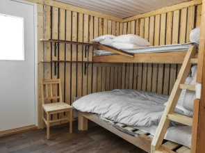 Peace and Privacy Travel - Aulanko Lake Hide-out