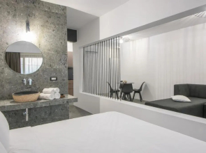 Kalypso Suites Hotel