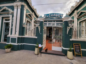 El Chabot Hostel