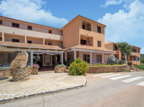 Lovely Holiday Home in Marinella With Terrace