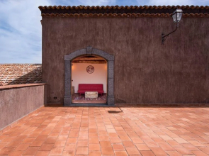 Etna Quota Mille Boutique Hotel, Typical Sicilian Food & Wine