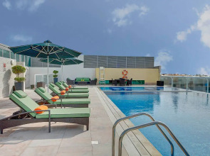 Al Khoory Atrium Hotel