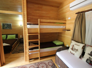 Canada Hotel & Bungalows