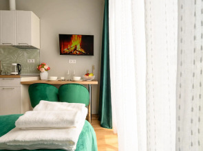 MOKO Apartments (МОКО Апартментс) на Берёзовой аллее