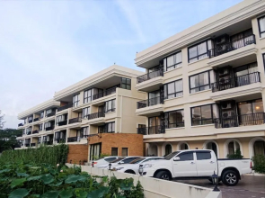 The Lago Naiharn Phuket By Sala Estate