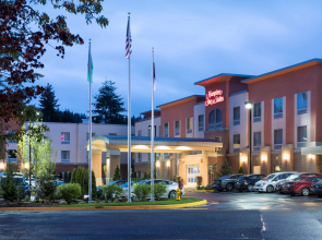 Hampton Inn & Suites Seattle/Redmond