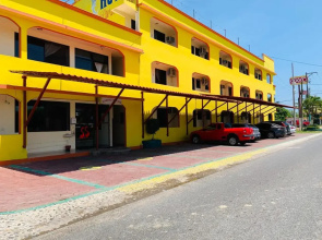 Hotel Sociedad y Maristas