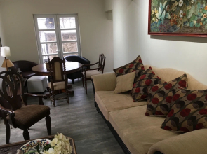 The White House Suites