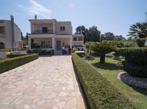 Potamos Riviera House by Hotelius