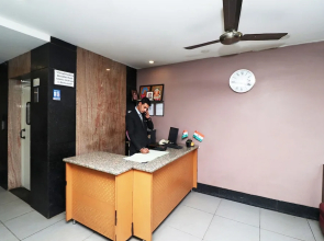 Oyo 28796 Hotel Rajhans