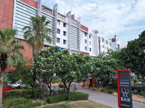 Hyphen Grand Hotel