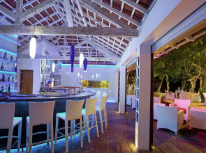 Calamander Unawatuna Beach