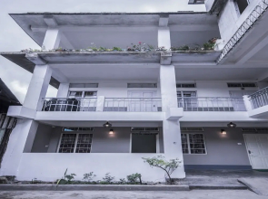 OYO 16152 Home Away Home