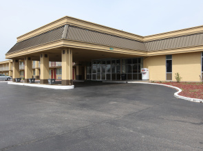 Americas Best Value Inn & Suites Greenville