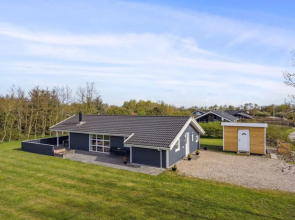 "Tinka" - 7.7km from the sea in Western Jutland