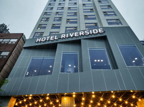 Hotel Riverside
