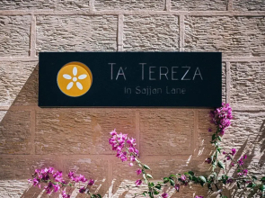 Ta Tereza In Sajjan Lane