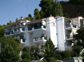 Dennis House