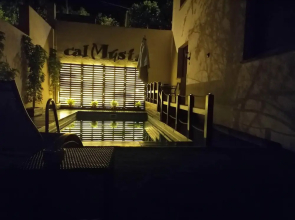 Hostal Cal Music