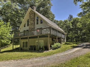 Spacious Home w/ Deck, Grill & Delaware River View