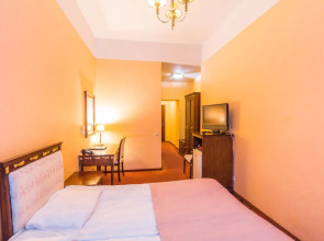 Отель Garden Palace