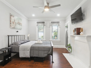 Atl Home Close To Airport, Tyler Perry, Betline 3 Bedroom Home by Redawning