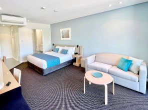 Coogee Sands Hotel and Apartments