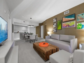 Gorgeous Condo Steps Away from the Beach