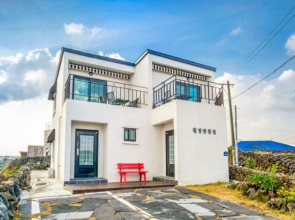 Jeju Woljeong Peanuts Pension