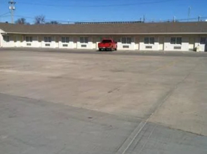 Brooks Motel