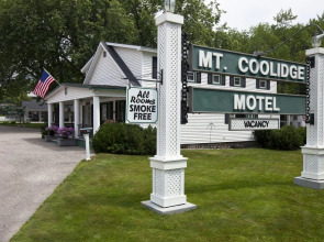 Mount Coolidge Motel