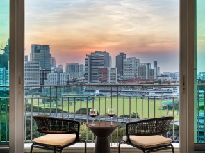Dusit Suites Hotel Ratchadamri, Bangkok