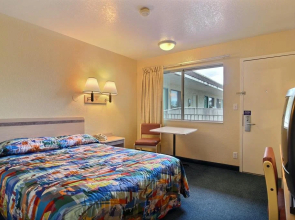 Motel 6-Centralia, WA