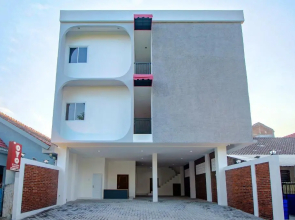 OYO 1319 88 Exclusive Residence