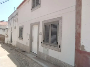 2 Floors Home Near Carvoeiro Slidesplash
