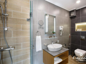 Cascadas Family Resort