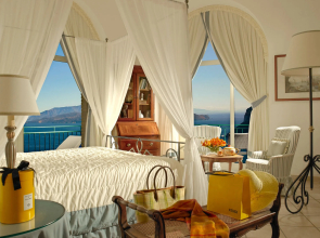 Caesar Augustus Hotel