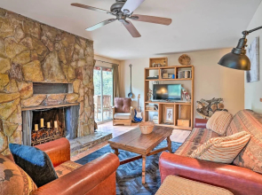 Peaceful Cabin w/ Deck & Grill: 1 Mi to Crown King