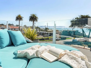 Cayucos Duo 2 Bungalows w/ Views & Lounge Space Pet Friendly