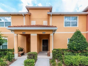 3083 Paradise Palms