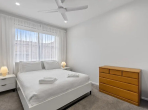 Spacious 3-bed Clayfield House With Patio and BBQ