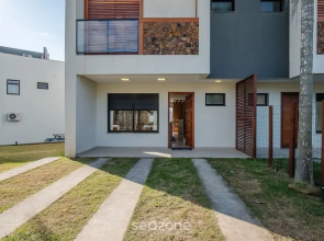 Condominium w/ Pool 500m From Ibiraquera Lagoon - VRS