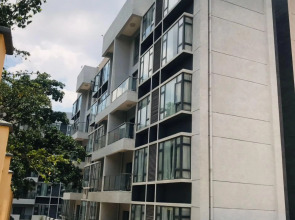 Elizabeth Golf Apartment