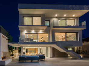 Luxurious Villa in Kozino With Fenced Garden