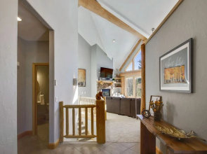 Lakota Mountain Lodge Luxury Villa #205 by Winter Park Escapes