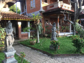 Puri Manik Sari Cottages