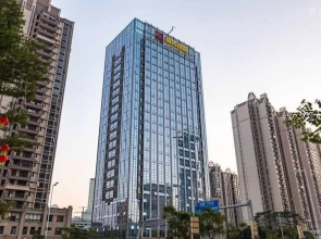 Zhujiang New Town Richard Apartment