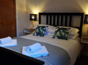 Castlehill Apartment